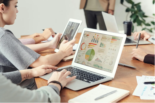 Data Analyst: Peran, Keterampilan, Dan Prospek Karier Di Era Digital